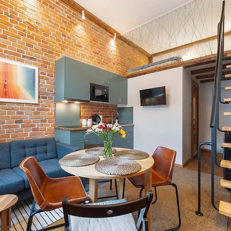 Oak Doors Apartament Przy Rynku Wroclaw Leilighet Eksteriør bilde